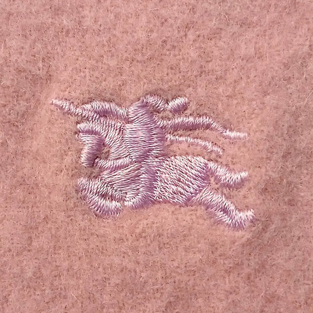 Luxury Vintage Burberry Light Pink Lambs Wool Scarf Embroidered Logo Scarves - Picture 6 of 6